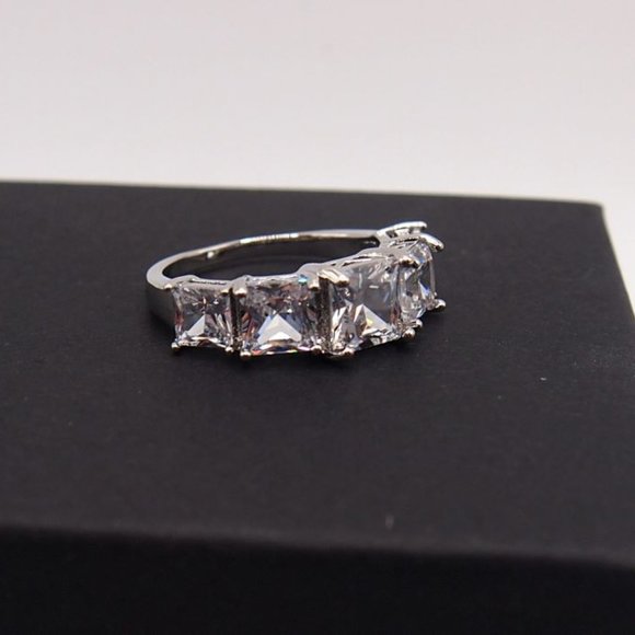 Incredible 5 Stone 6.00ctw Princess Cut Ring " Must See " - Picture 9 of 11